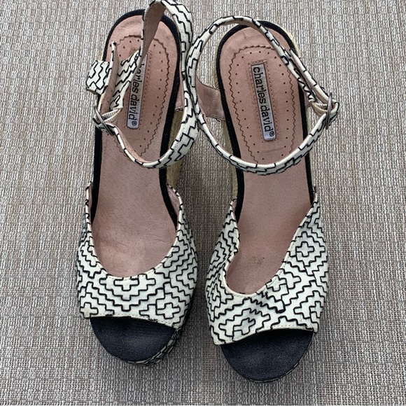Charles David wedged sandals size 9.5 - Picture 2 of 12